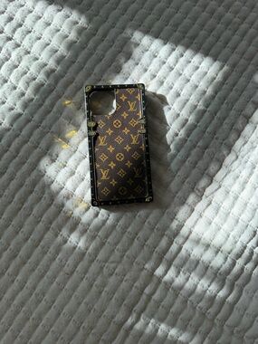 Designer Monogram Brown Phone Case - Luxury Trunk Style